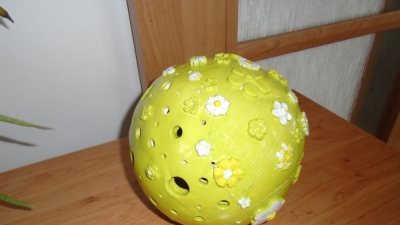 Autor: Lada Křečková<br>hlína W 11sf, glazura Botz - bílá, Bellisimo -Lime