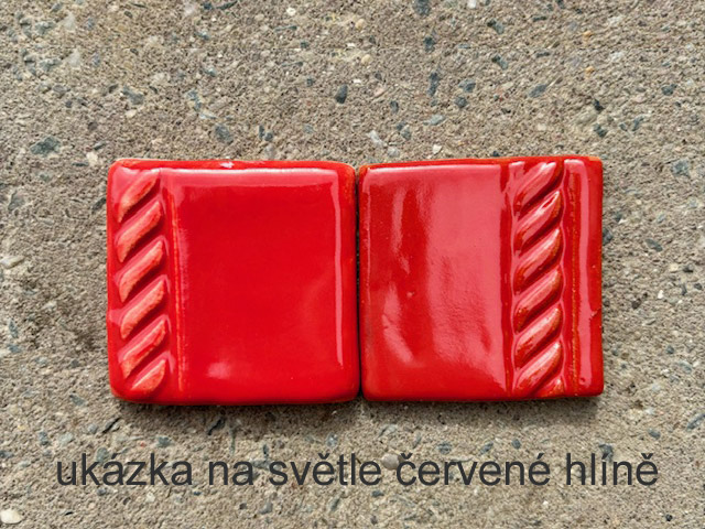 prášková glazura VLA3265 červená jahodová
