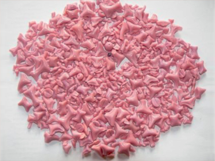 Mo 32 skleněná drť - růžová matná / 500 g