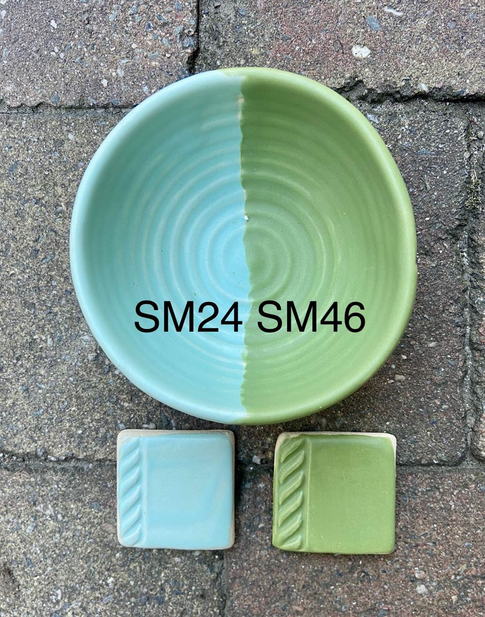 Amaco tekutá glazura SM24 Seafoam / 0,472 l